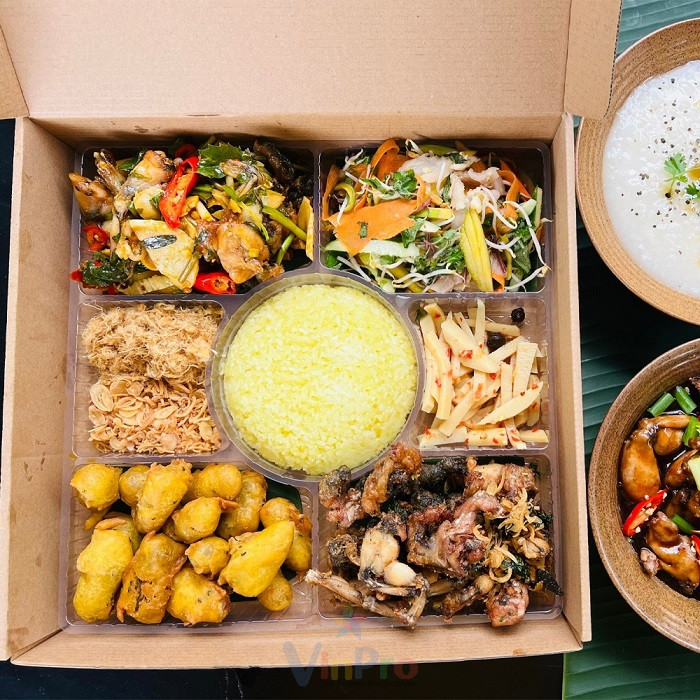 Mẫu hộp giấy đựng gà mẹt có khay nhựa